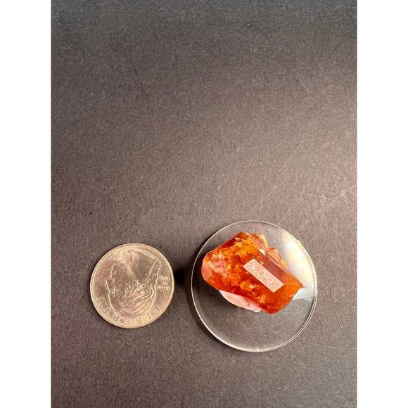 Spessartine garnet specimen from Africa - Picture 8 of 9